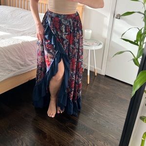 Tobi - Navy Floral Maxi Skirt